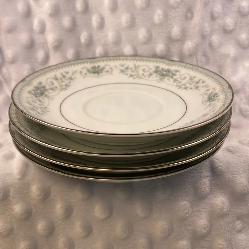Noritake beautiful mint